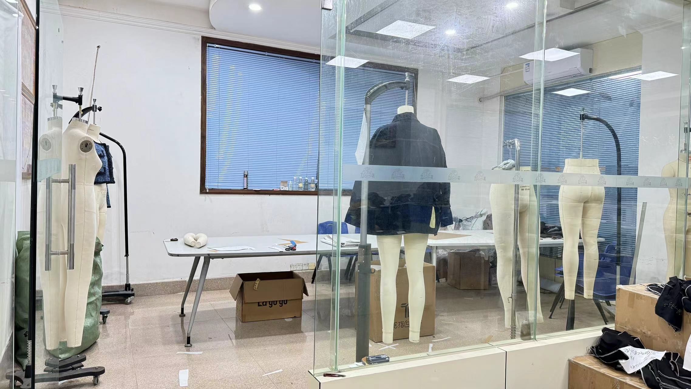Guangdong Shunde Leka Clothing Design Co., Ltd производственная линия завода